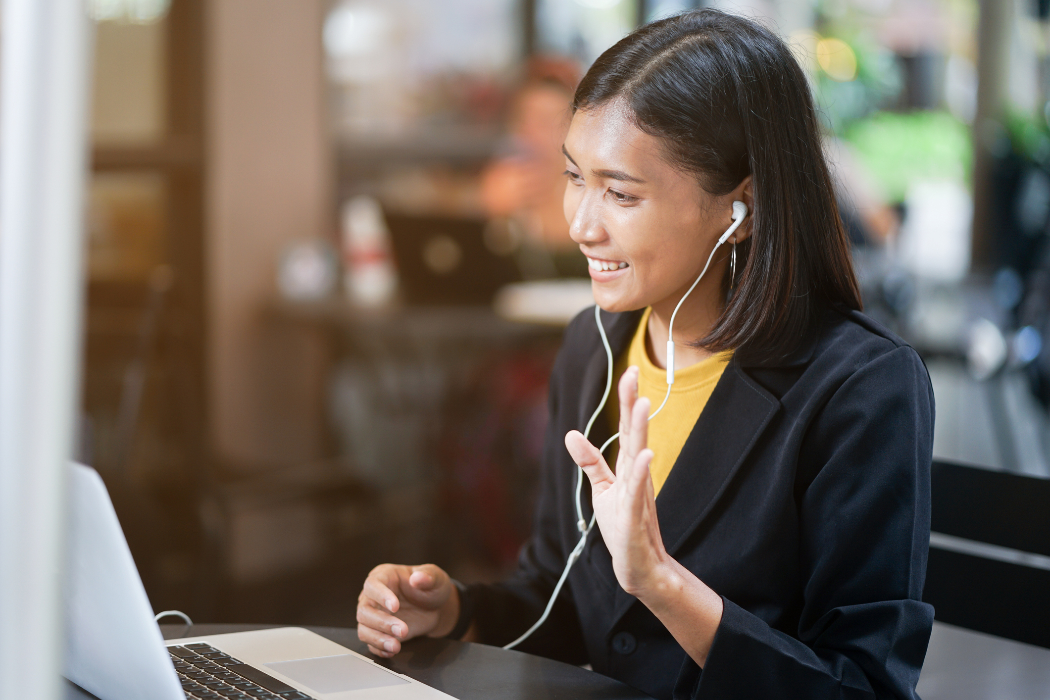 1053578514 Interview Media